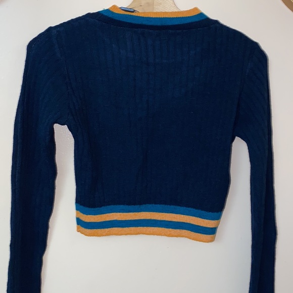 PLT Knitted Crop Top - Picture 3 of 6